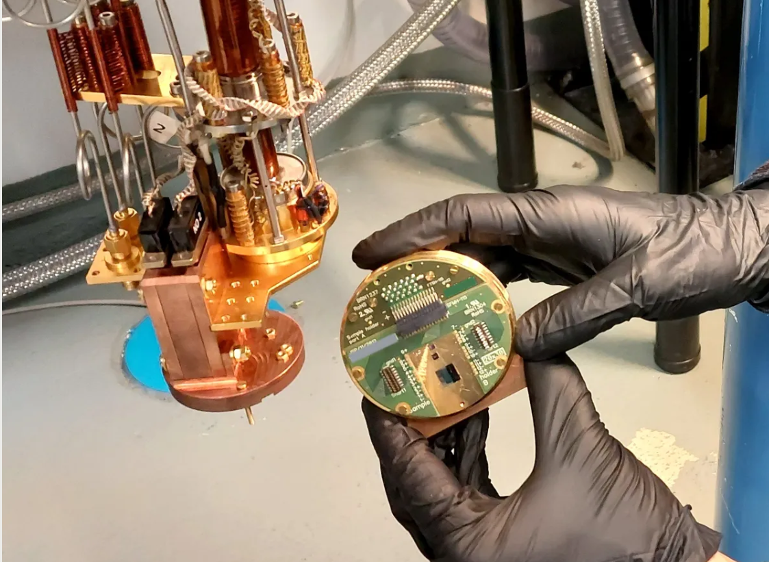 电冷却可以缩小量子计算机的体积 真空管效应可能会简化低温室